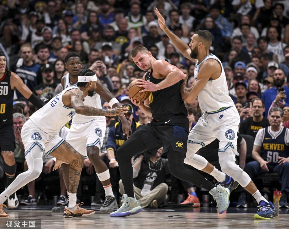 联合的紧凑 联合的紧凑