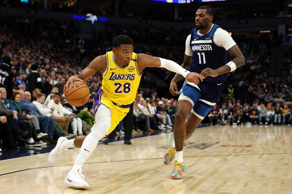 塞给前锋 塞给前锋