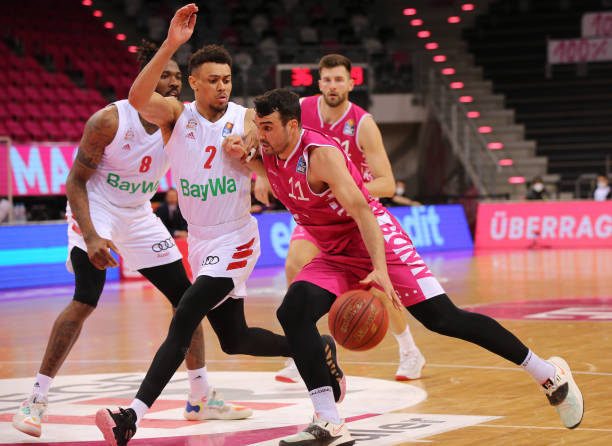 两位选手的 两位选手的