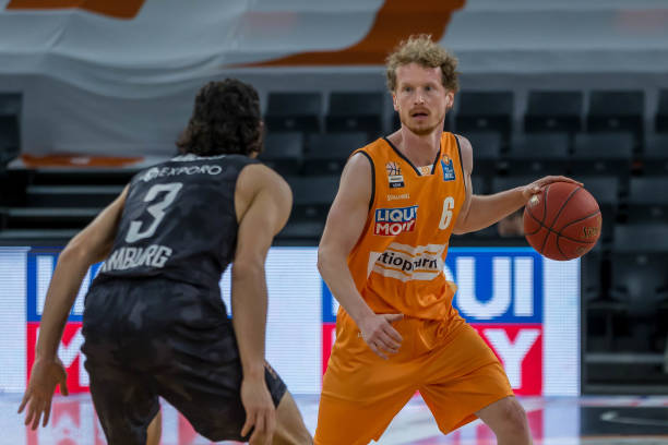 合规仍是底 合规仍是底